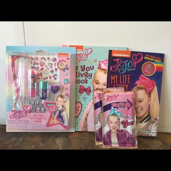 JoJo Siwa Makeup and Book Set